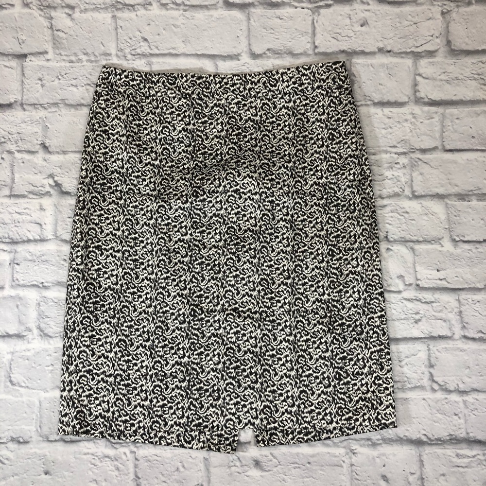 J.Crew The Pencil Skirt Size 4 Lined Black/white